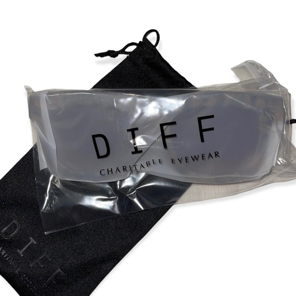 DIFF Makay Sunglasses Sea Tortoise Frames Brown Gradient Lenses Square Oversized - Picture 8 of 10